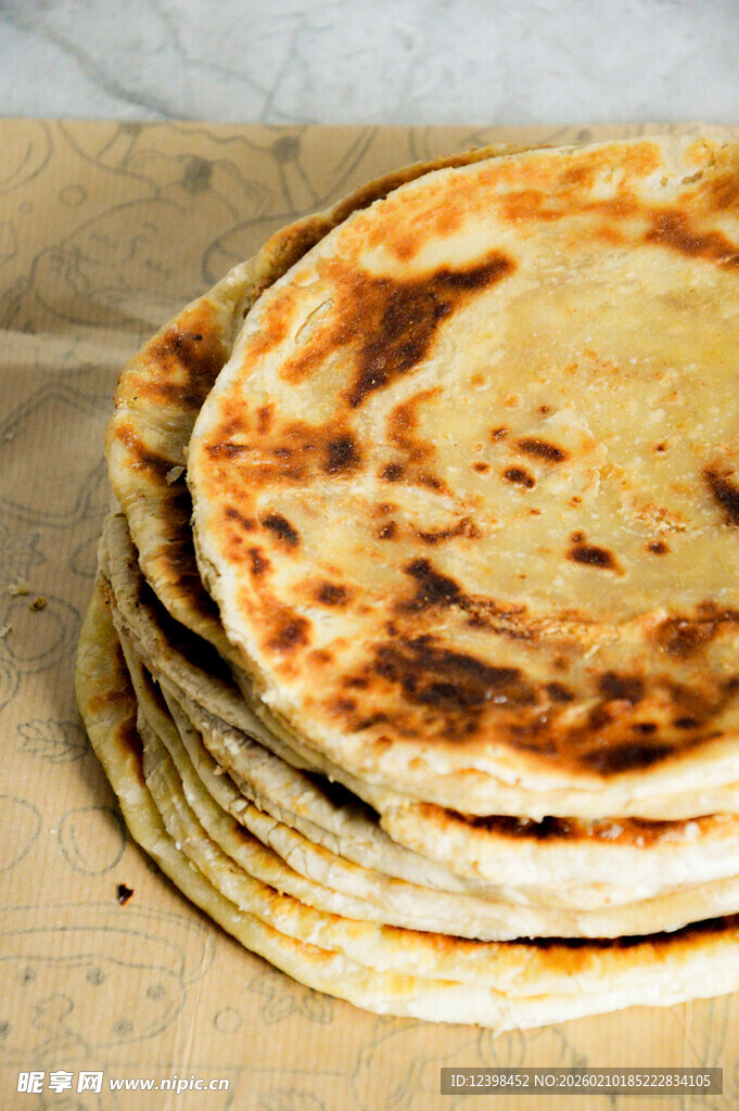 堆叠的美味玉米饼