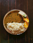 一碗美味咖喱饭配米饭