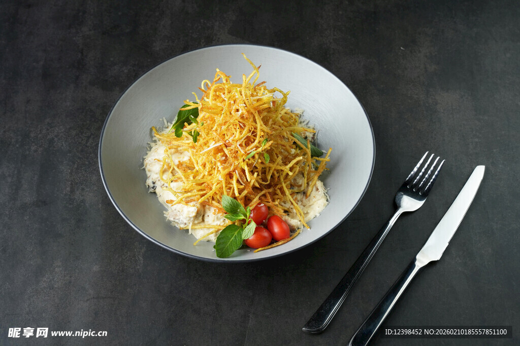 美味炒饭配餐具