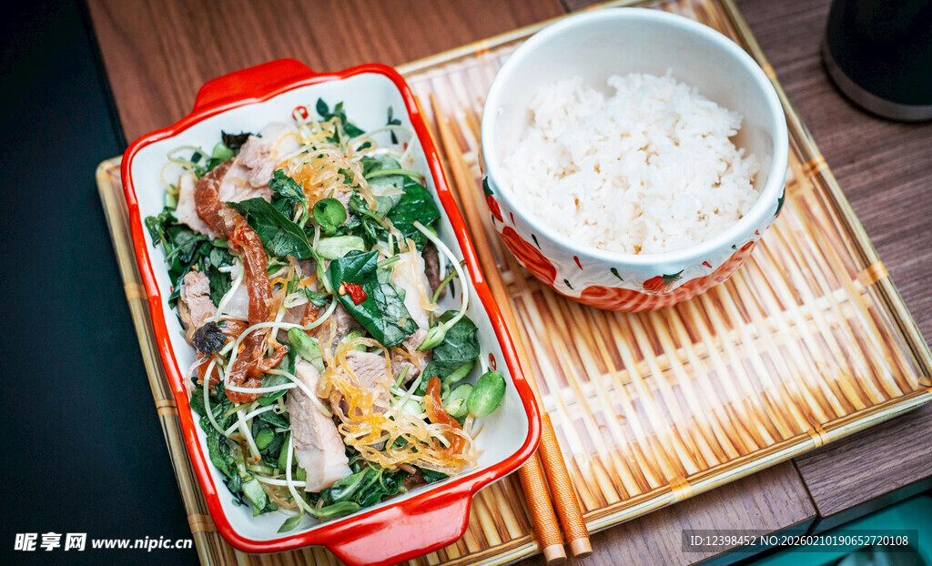 美味日式便当与米饭