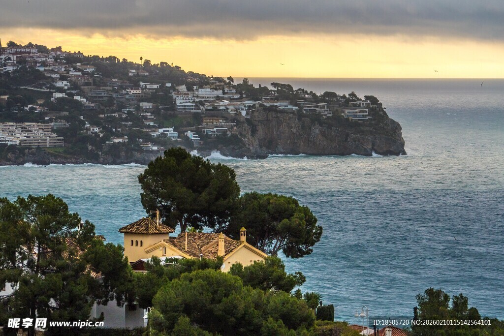 海边黄昏下的美丽景致