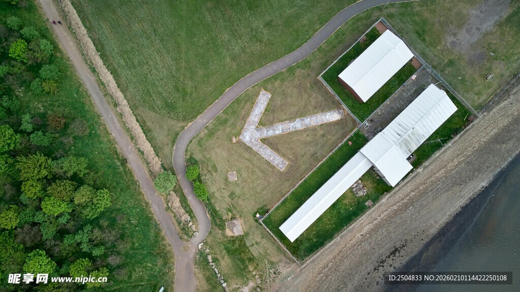 航拍厂房及周边景观