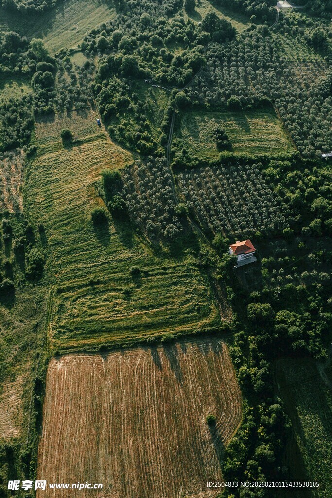 俯瞰田园风光美景
