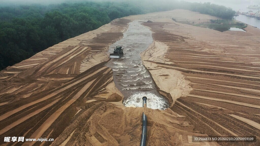 俯瞰广袤农田景象