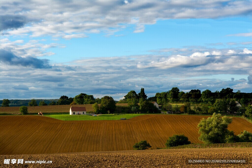 秋日田野风光美景
