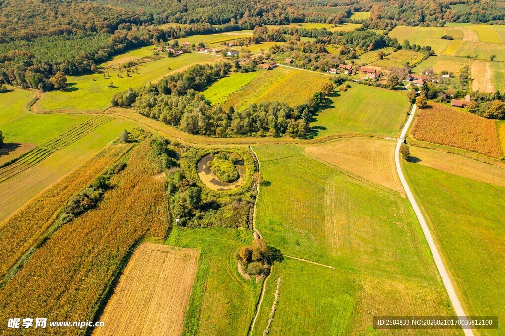 田园风光俯瞰图