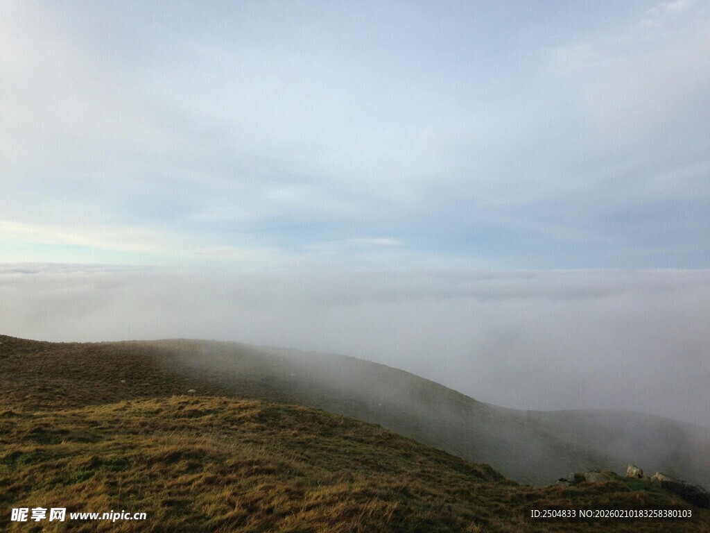 山间云海 尽显自然之美
