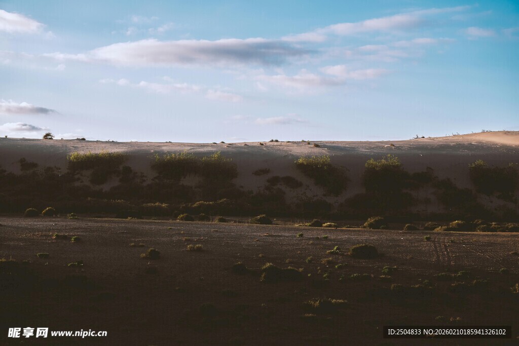 旷野蓝天 自然风景如画