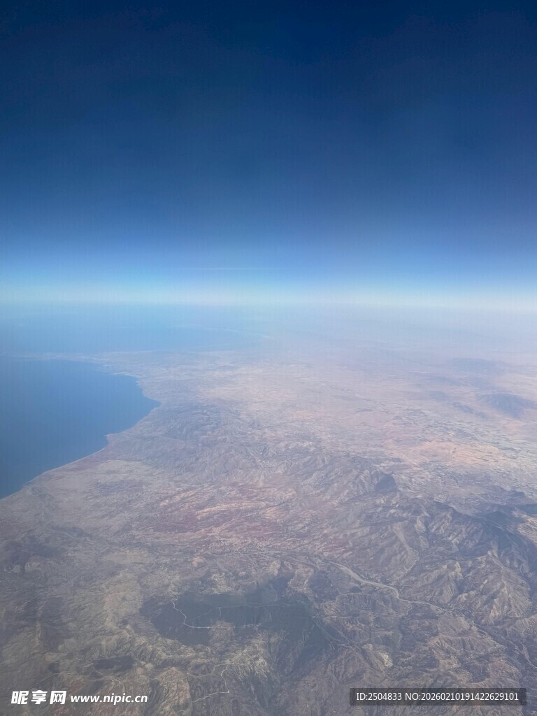 高空俯瞰大地景色