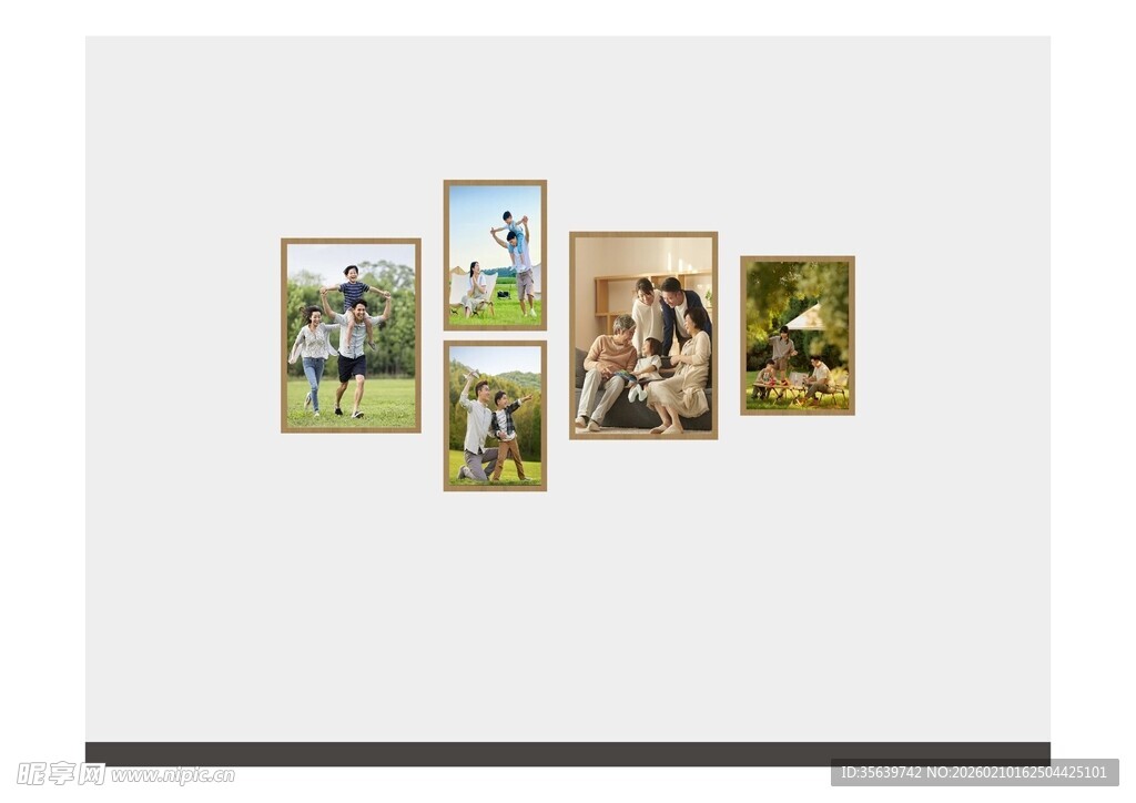 复古风格装饰画组合展示