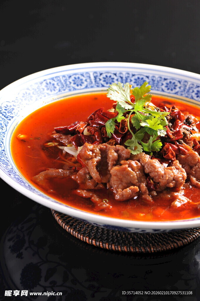 香辣红烧牛肉美食特写