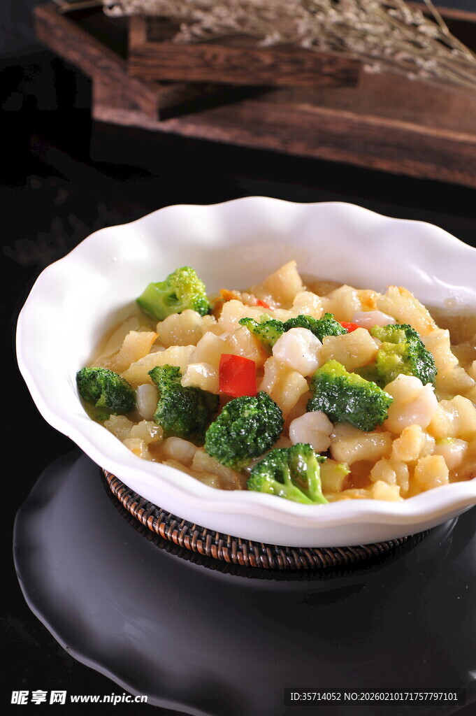 美味蔬菜炒蹄筋