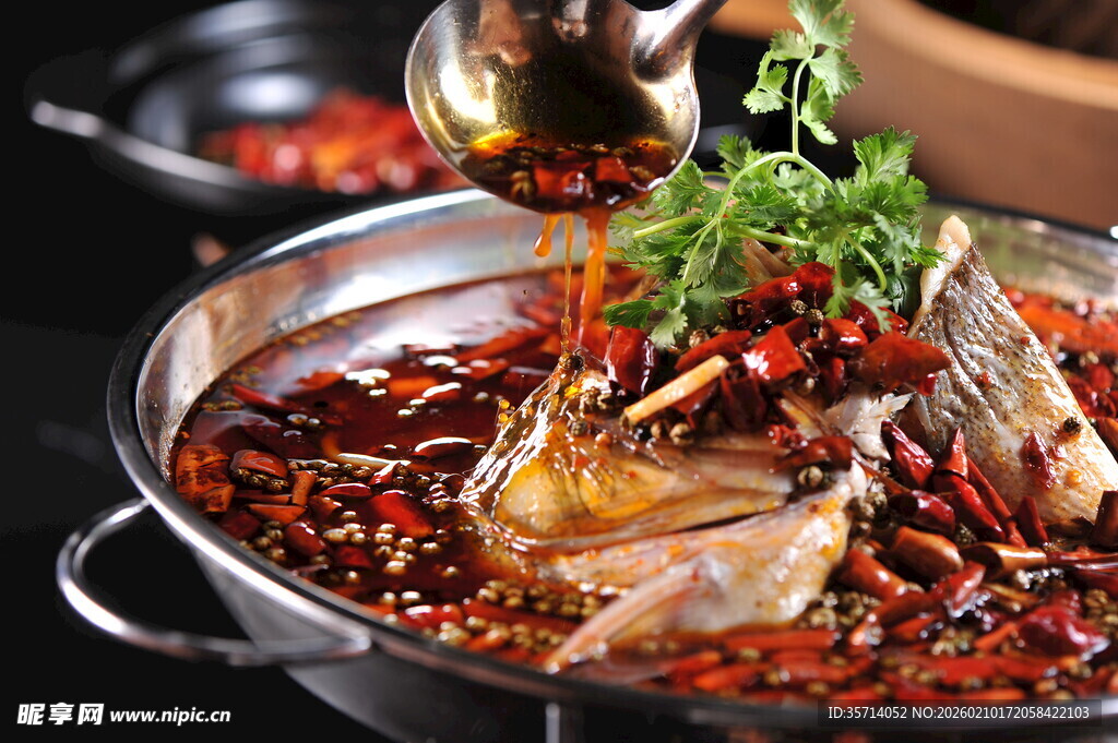 麻辣鲜香的特色火锅汤底