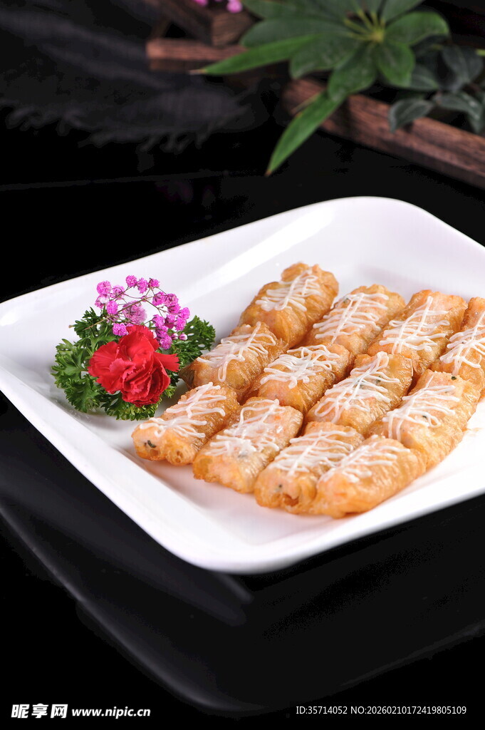 香煎虾饼摆盘精致