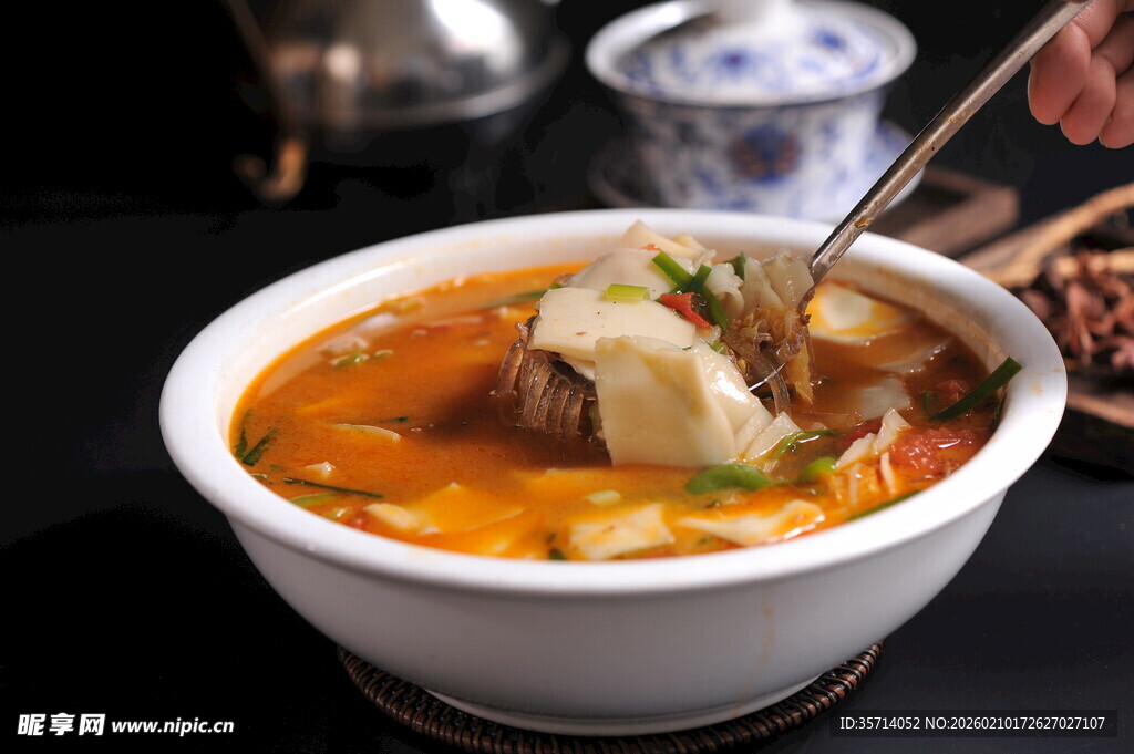 美味鲜香的特色炖菜