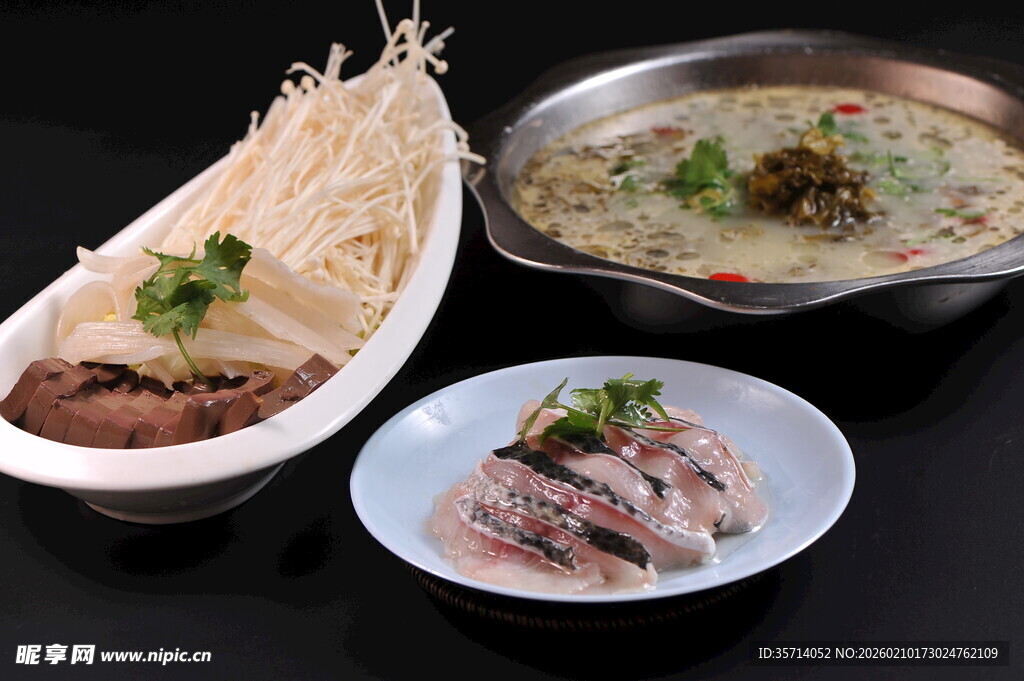 多样美味中式酸菜鱼菜肴展示