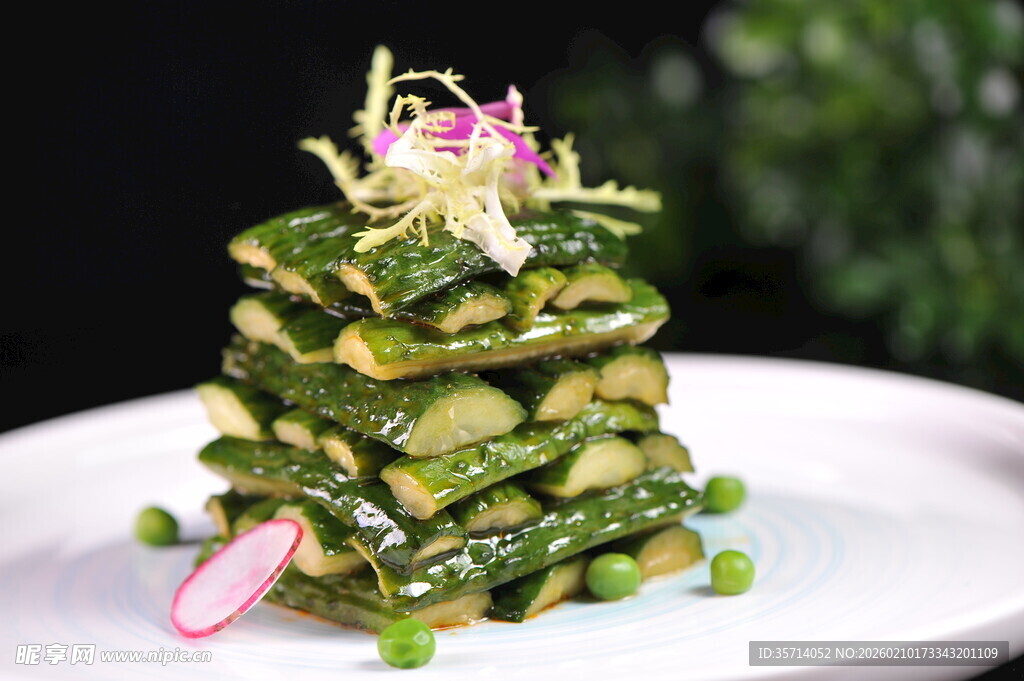 创意堆叠黄瓜蔬菜美食