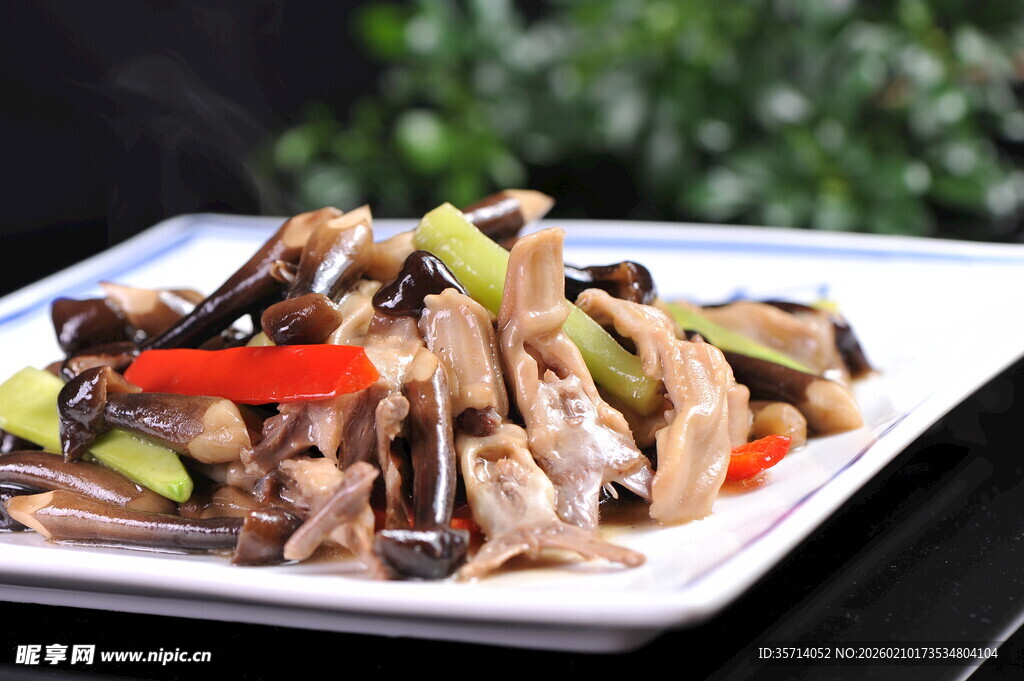 香菇炒鸭舌