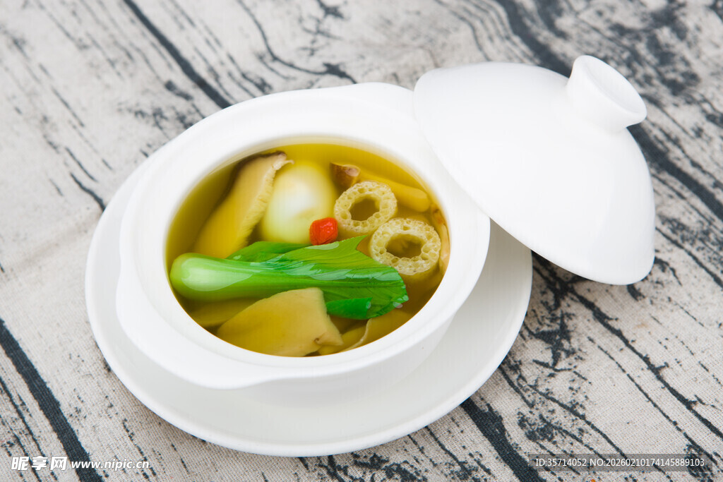 松茸野菌鸽蛋盅