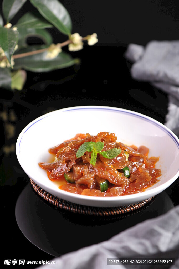 美味红油凉拌海蜇