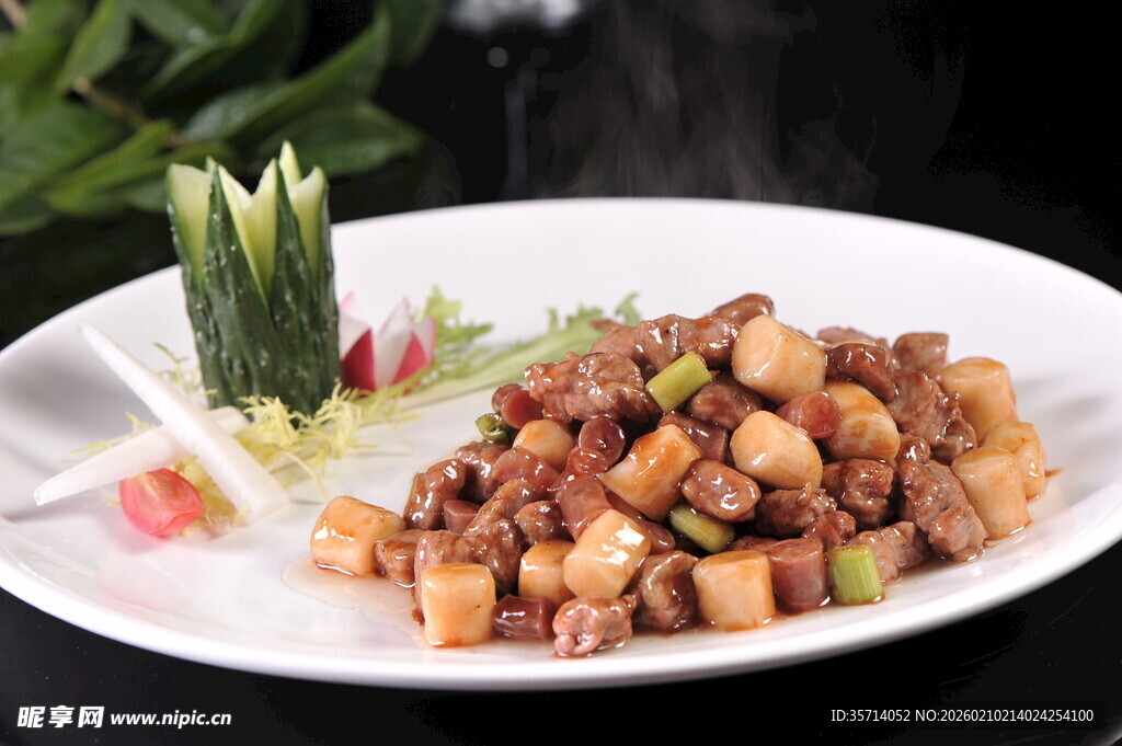 美味牛肉炒藕丁