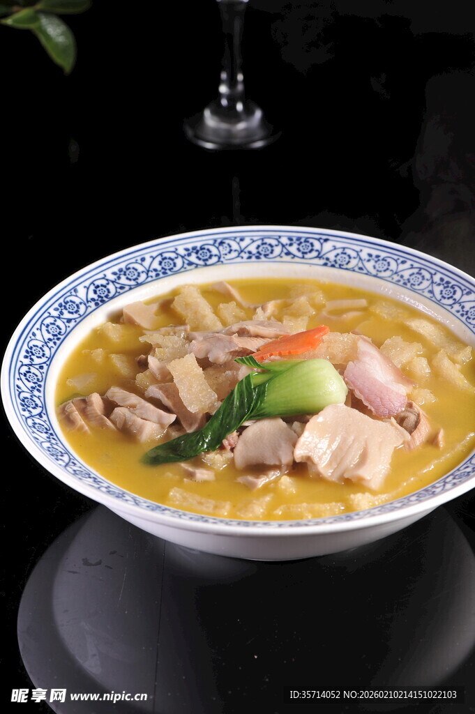 美味三鲜烩菜色泽诱人