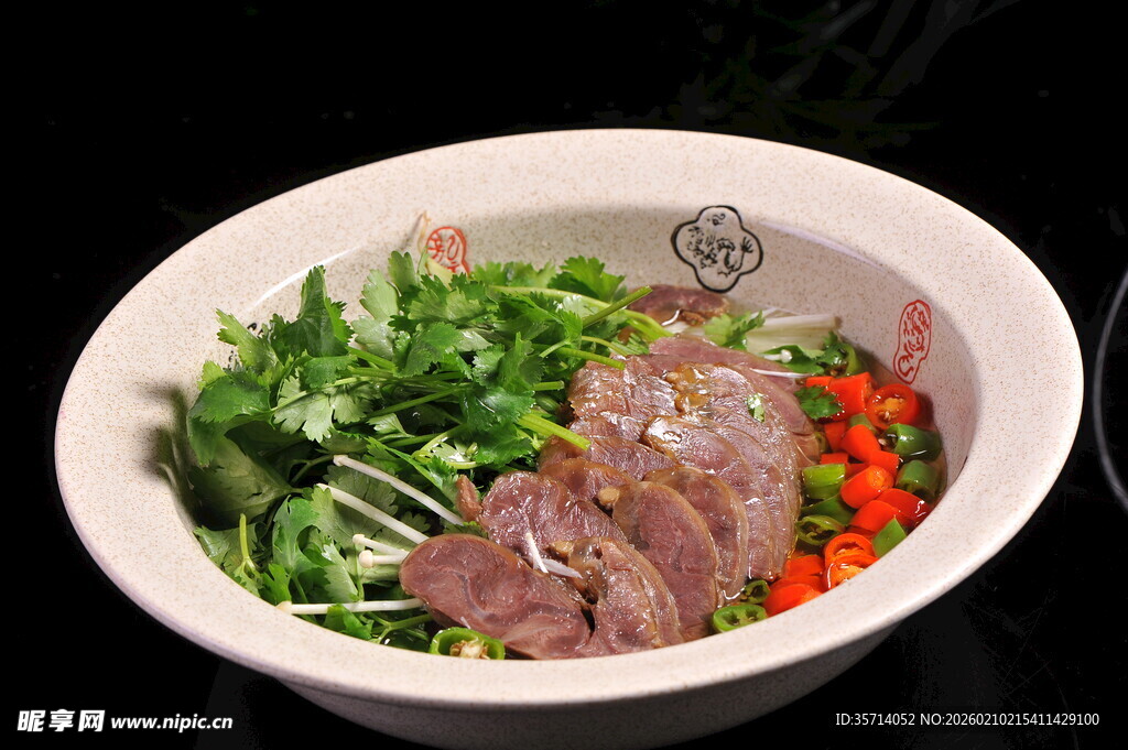 牛肉蔬菜沙拉碗