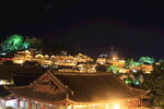古镇夜景璀璨灯火迷人