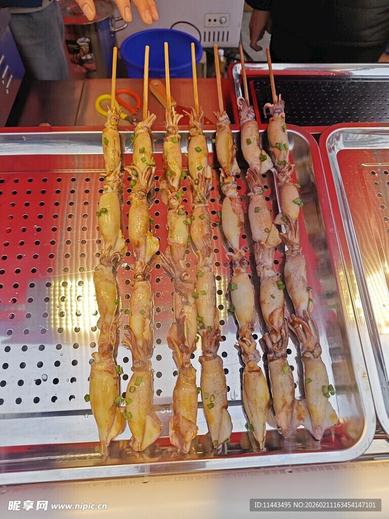 美味烤串整齐摆放