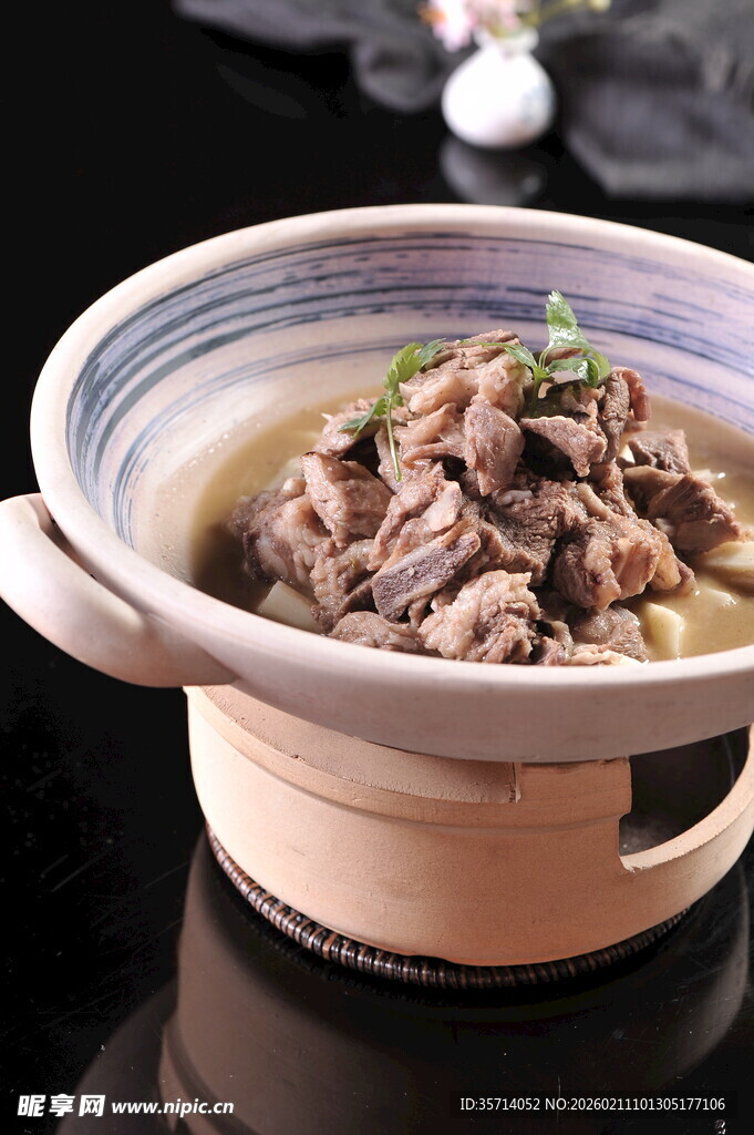 砂锅炖牛肉