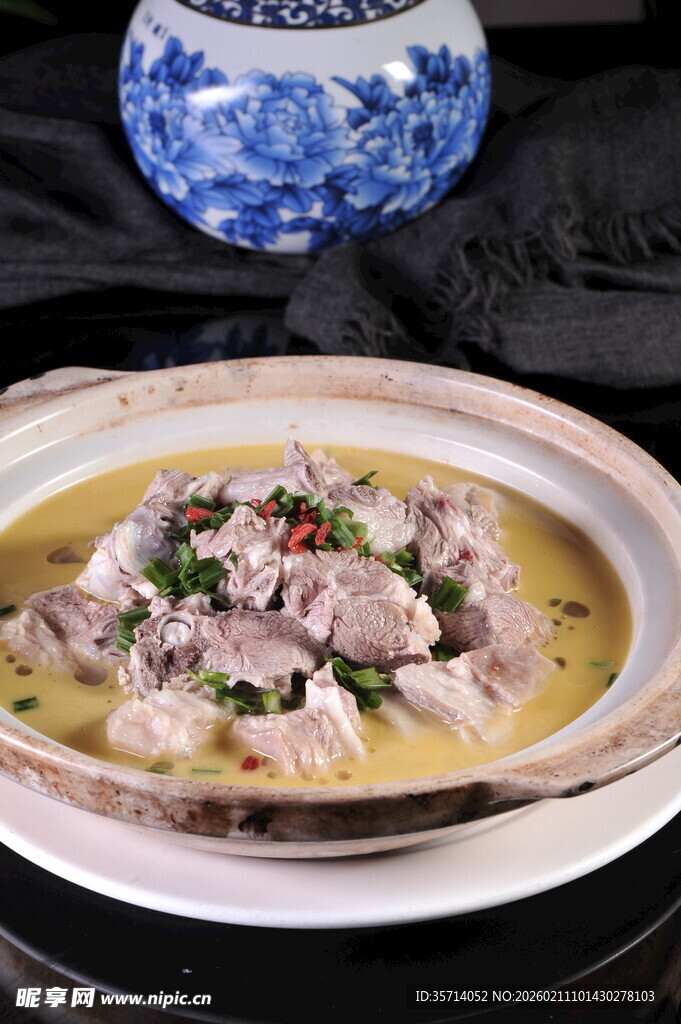 鲜香嫩滑的骨头