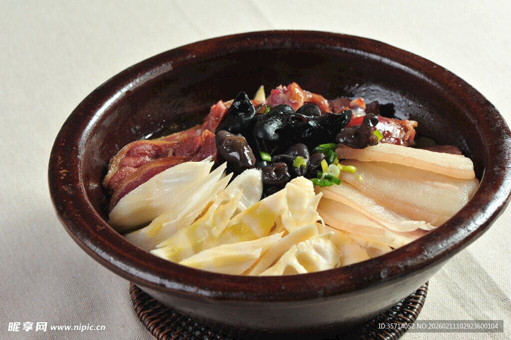 美味营养的特色什锦炖菜