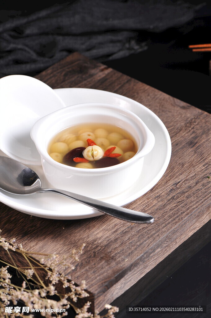 滋补养生汤品 营养美味