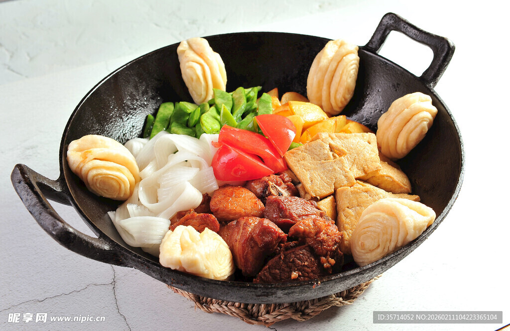 美味火锅食材丰富多样