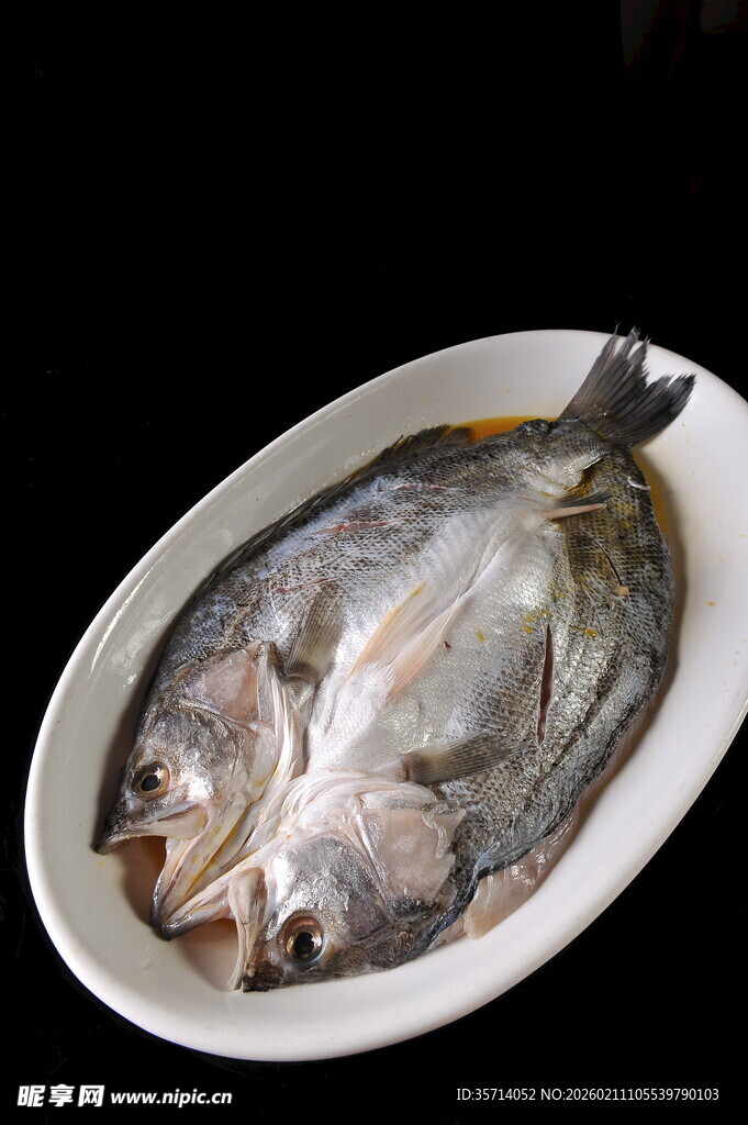 盘中鲜鱼