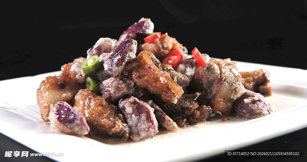 美味紫甘蓝炒排骨