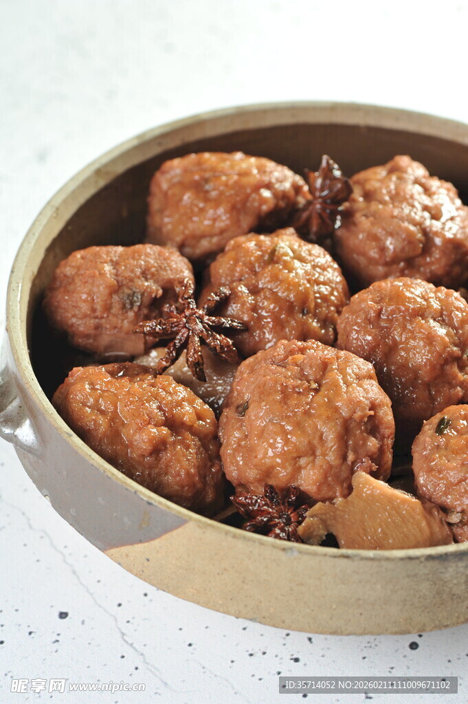 美味肉丸烹饪成品展示