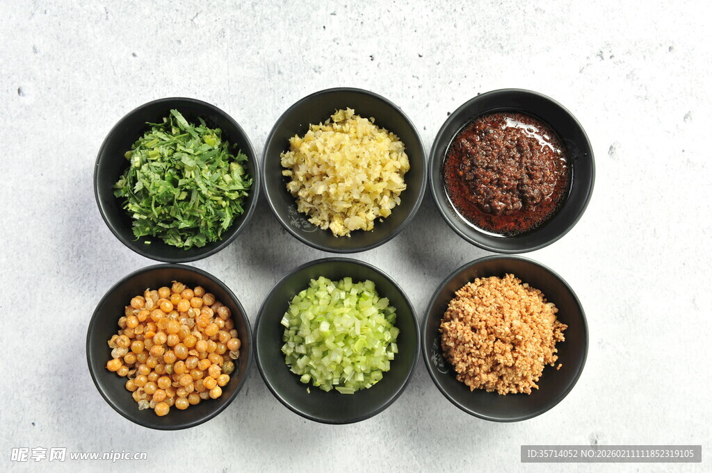 多样调料碗  烹饪好帮手