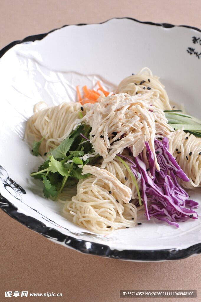 凉拌鸡丝蔬菜拼盘