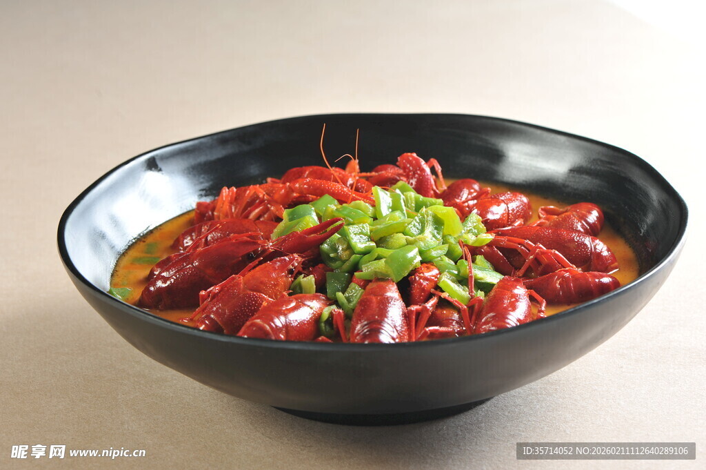 美味大碗小龙虾