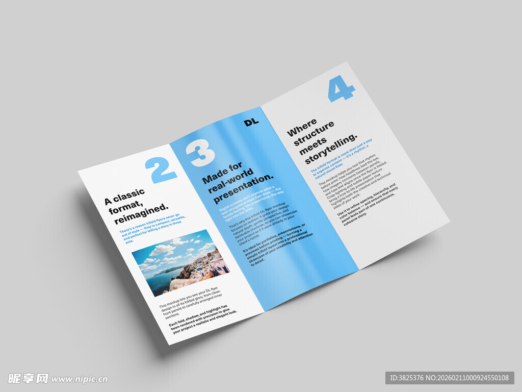 蓝色简约三折页宣传册设计展示样