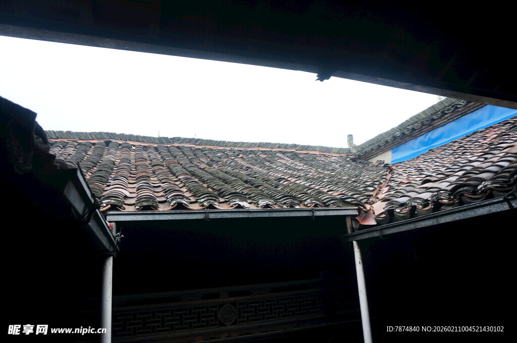 婺源古宅庭院一角