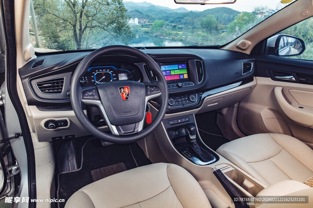 婺源精致轿车内饰展示