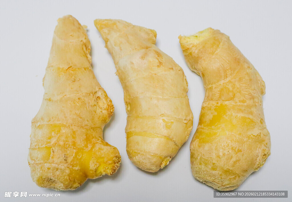 新鲜姜根天然食材展示