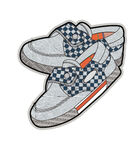 棋盘格运动鞋刺绣图案
