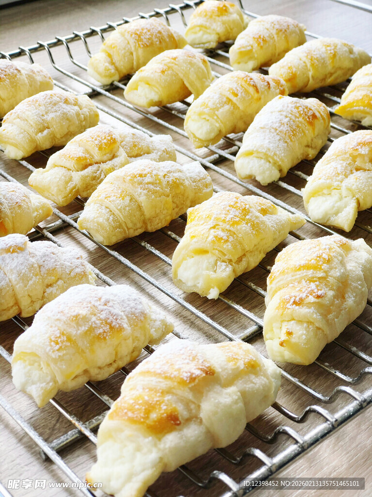 美味烤制牛角面包