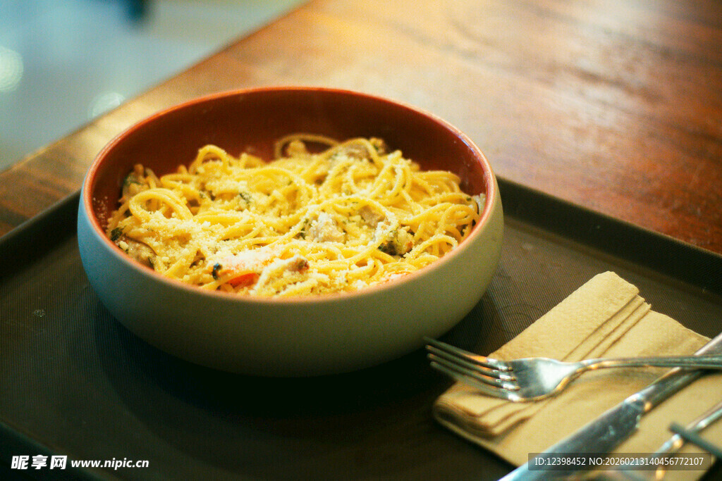 碗中美味方便面