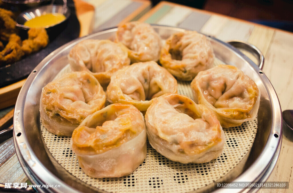 蒸笼里的美味蒸饺