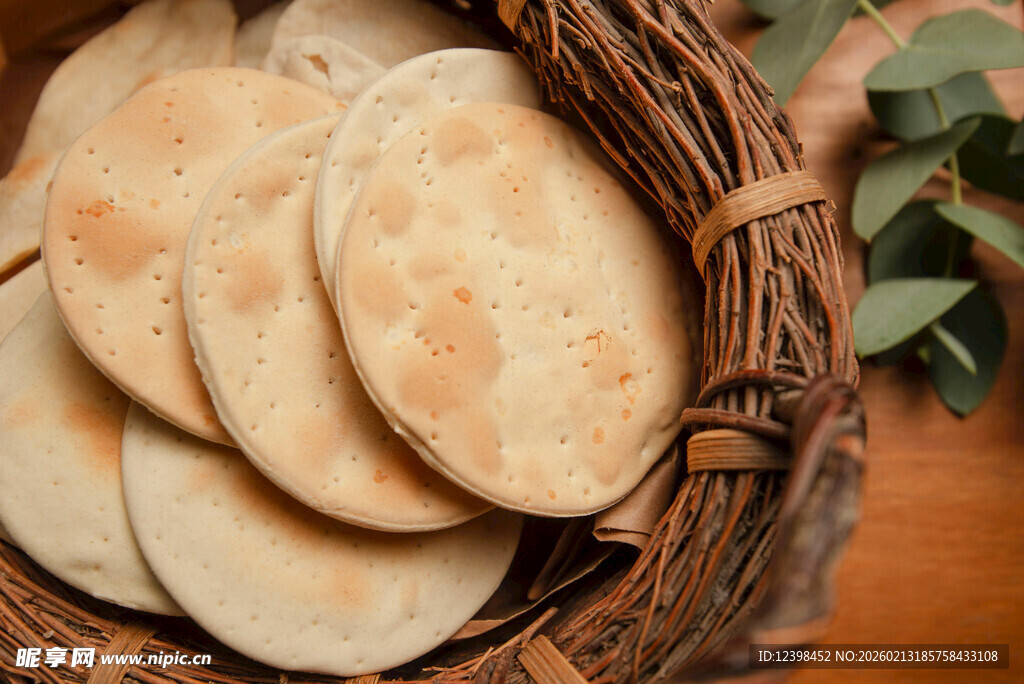 篮子里的美味面饼