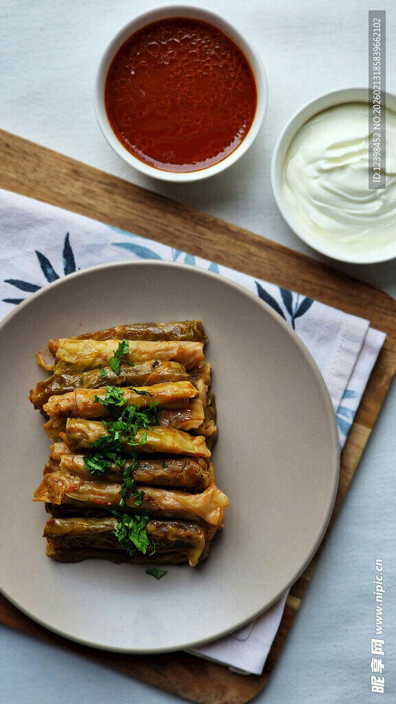 美味炸物配双蘸酱